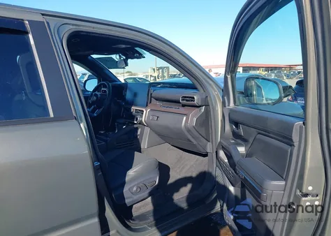 2024 Toyota Tacoma Trd Off Road z USA, uszkodzony, nr VIN 3TMLB5JN9RM080634